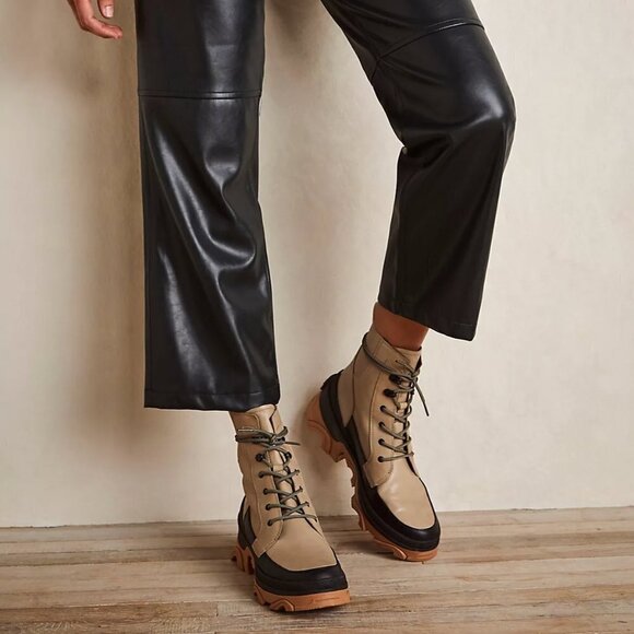 Sorel Brex Lace-Up Boots Sandy Tan / Black Rare Free People Color - Picture 1 of 11